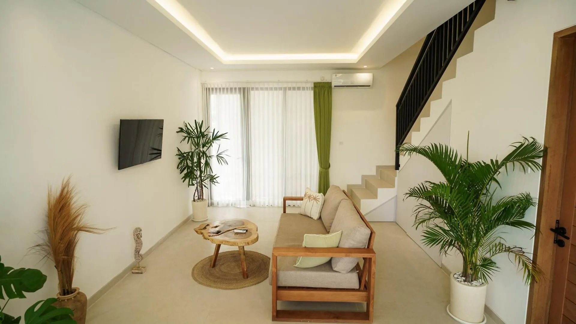 Canggu Zen Villa - 2 Bedroom Villa In Berawa contacts